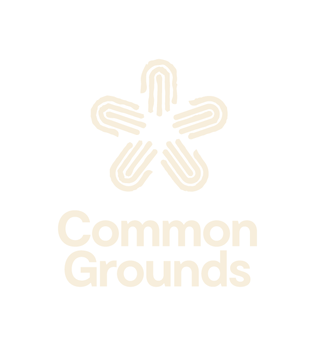 logo-common-grounds-stacked-crema@2x.png